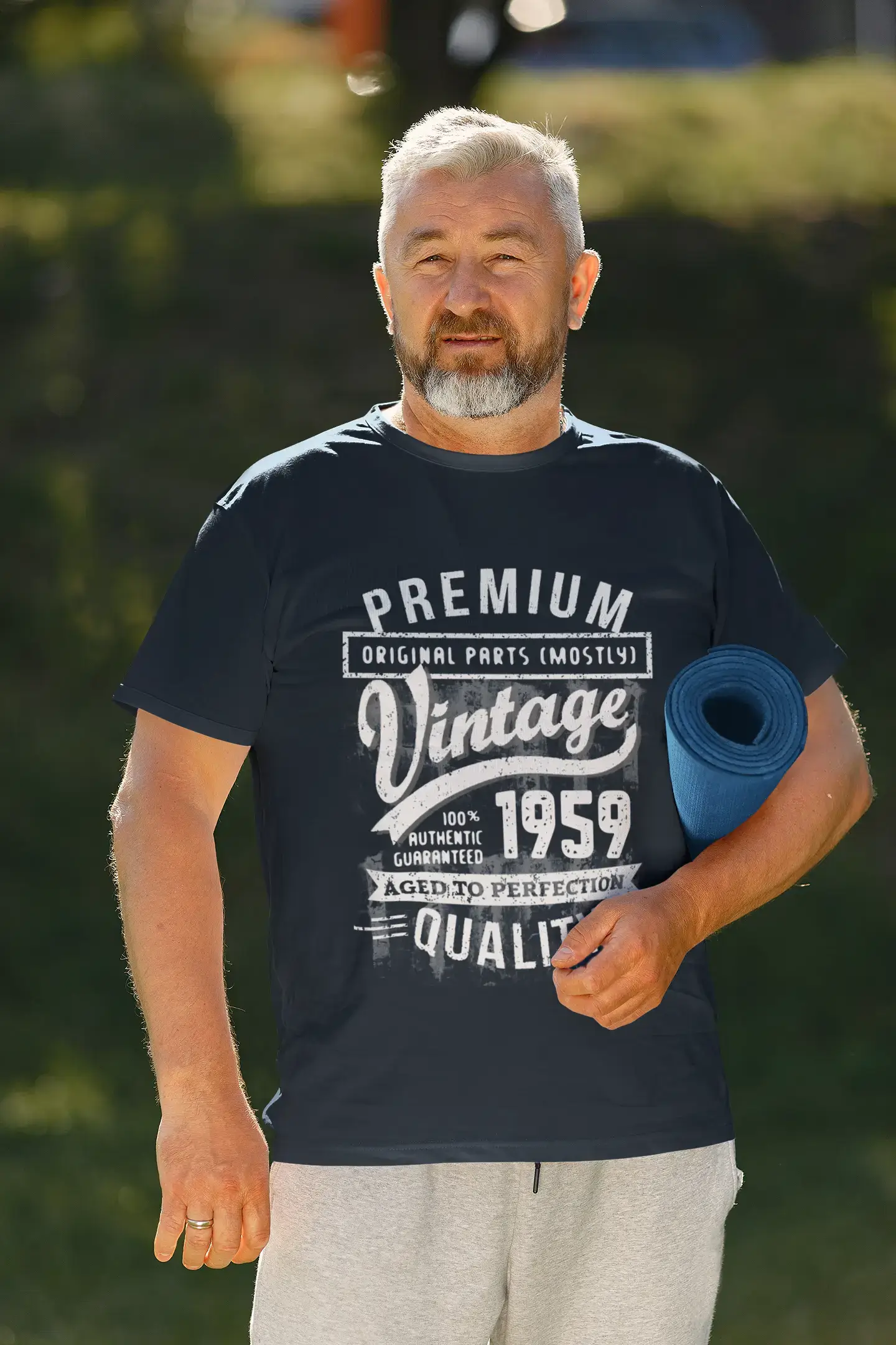 ULTRABASIC – <span>Grafisches</span> <span>Herren</span> -T-Shirt „1959 Aged to Perfection“ <span>als</span> <span>Geburtstagsgeschenk</span>