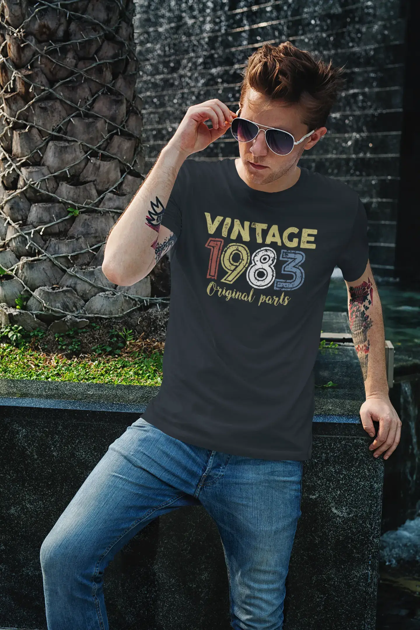 ULTRABASIC - Graphic Printed Men's Vintage 1983 T-Shirt Navy