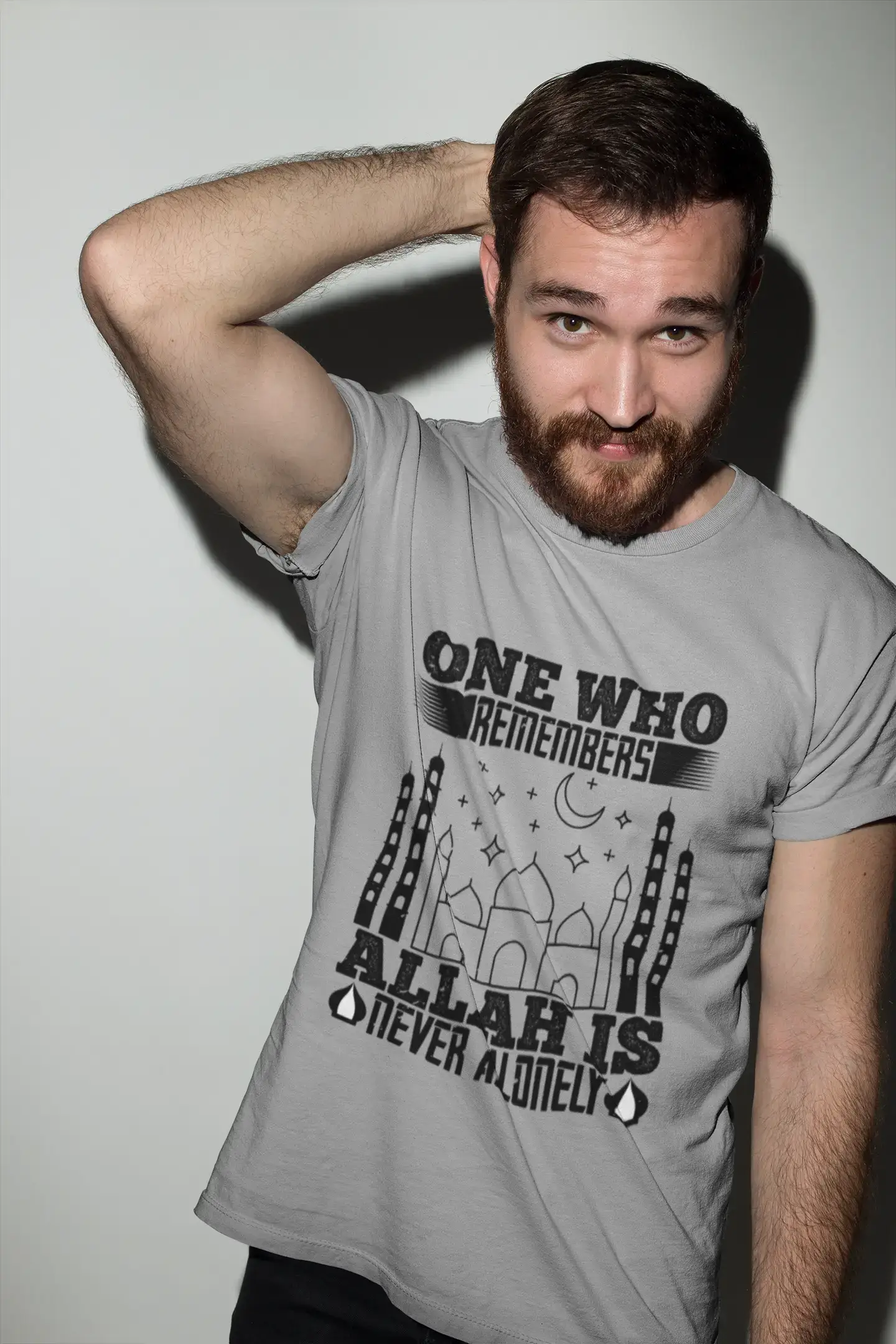 ULTRABASIC Men's T-Shirt One Who Remembers - Allah is Never Alonely - Mosque Tee Shirt