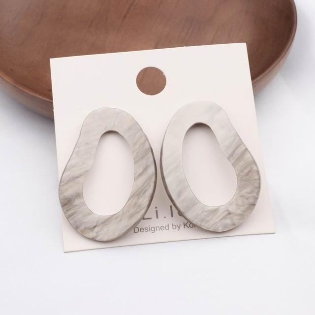 MENGJIQIAO 2019 New Irregular Geometric Round Grey Acrylic Statement Long Drop Earrings Acetic Acid Resin Earrings for Women