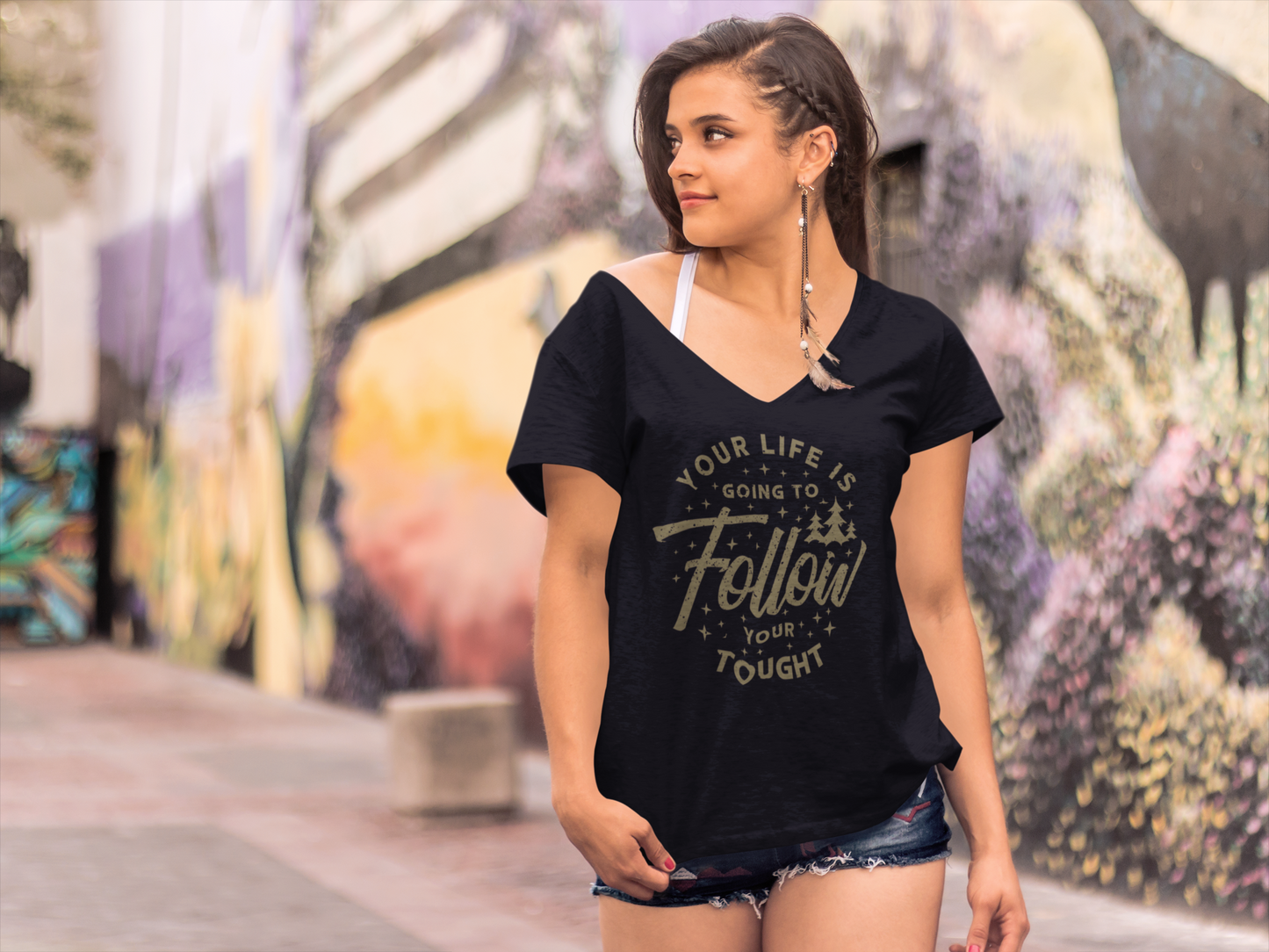 ULTRABASIC Damen-T-Shirt „Life is Going to Follow Tought“ – Motivationsshirt