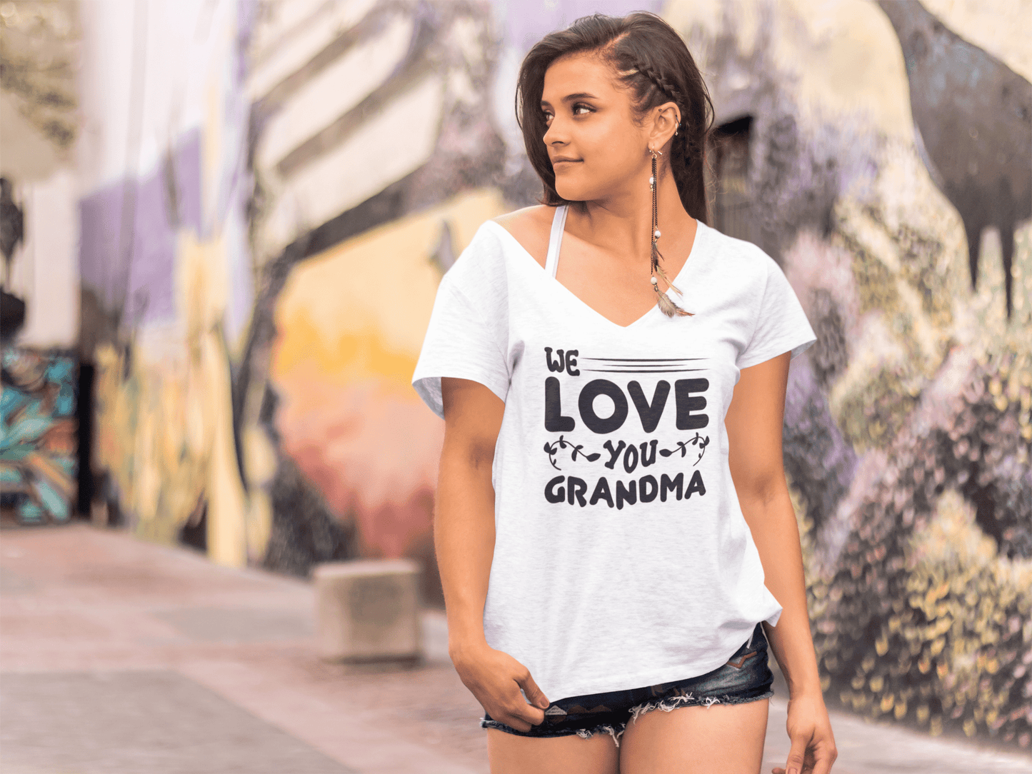 ULTRABASIC Women's T-Shirt We Love You Grandma - Short Sleeve Tee Shirt Tops