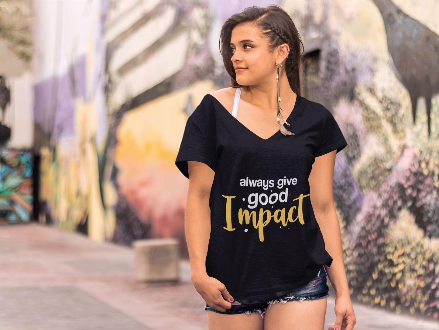 ULTRABASIC Women's T-Shirt Motivational Quote - Always Give Good Impact